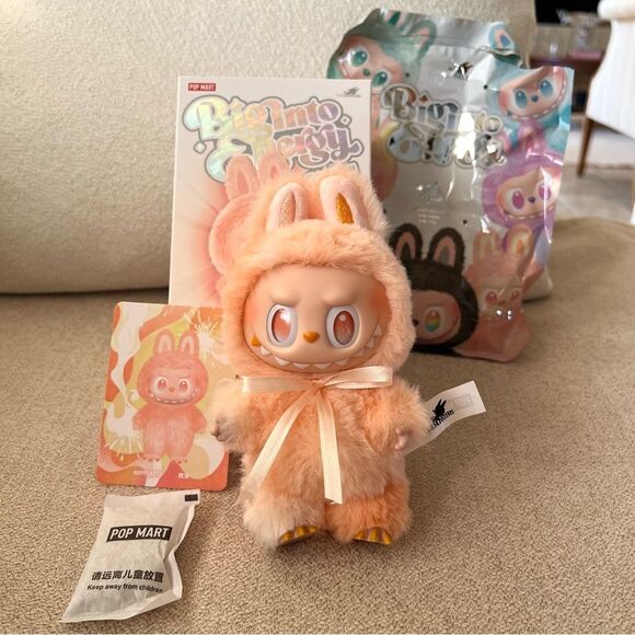 AUTHENTIC LABUBU HAPPINESS Big into Energy Series Plush Pendant Blind Box NWT - Picture 5 of 13